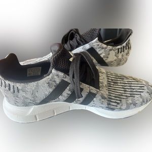 Adidas Size 9 Swag Shoes